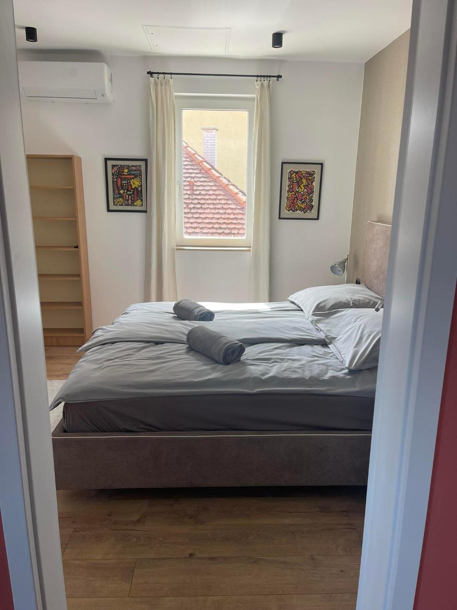 Hotello Apartmanhaz Es Panzio Залаэгерсег Экстерьер фото