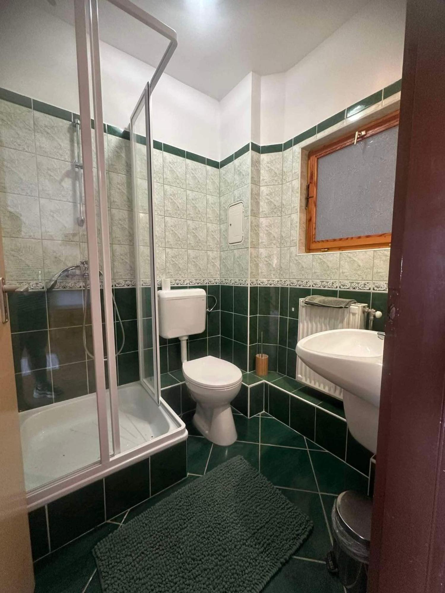 Hotello Apartmanhaz Es Panzio Залаэгерсег Экстерьер фото