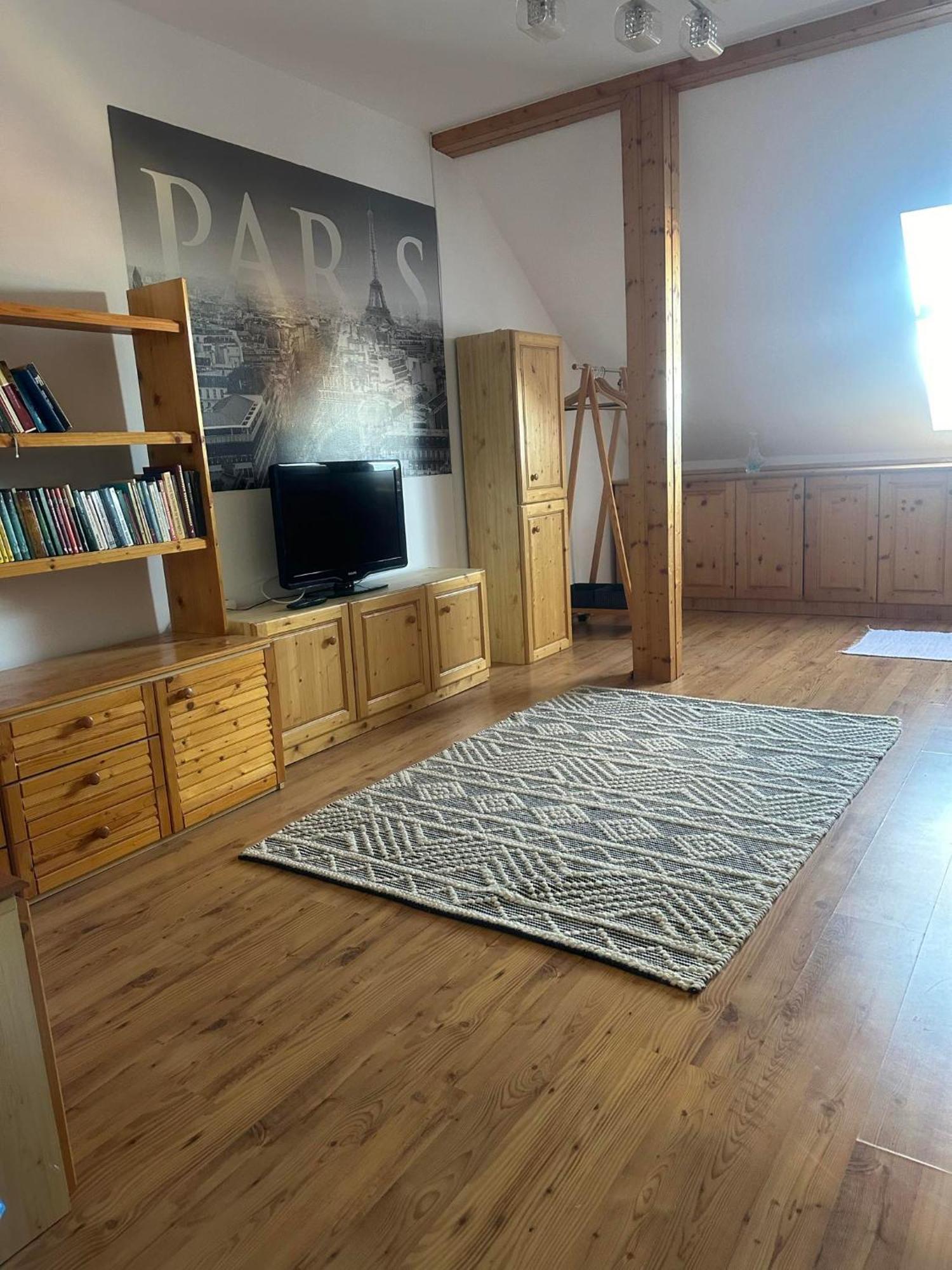 Hotello Apartmanhaz Es Panzio Залаэгерсег Экстерьер фото